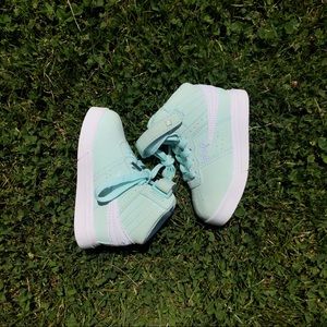 BRAND NEW FILA KIDS SHOES!!